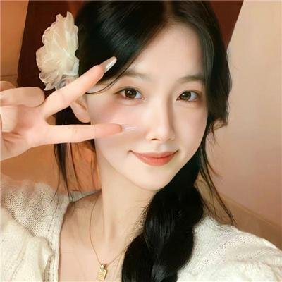 爆料网 - 人气小花疑似整容失败，机场生图引发全网热议